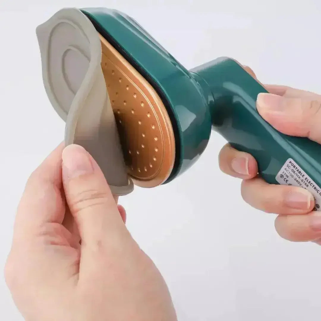 Mini Ferro de Passar Roupas a Vapor